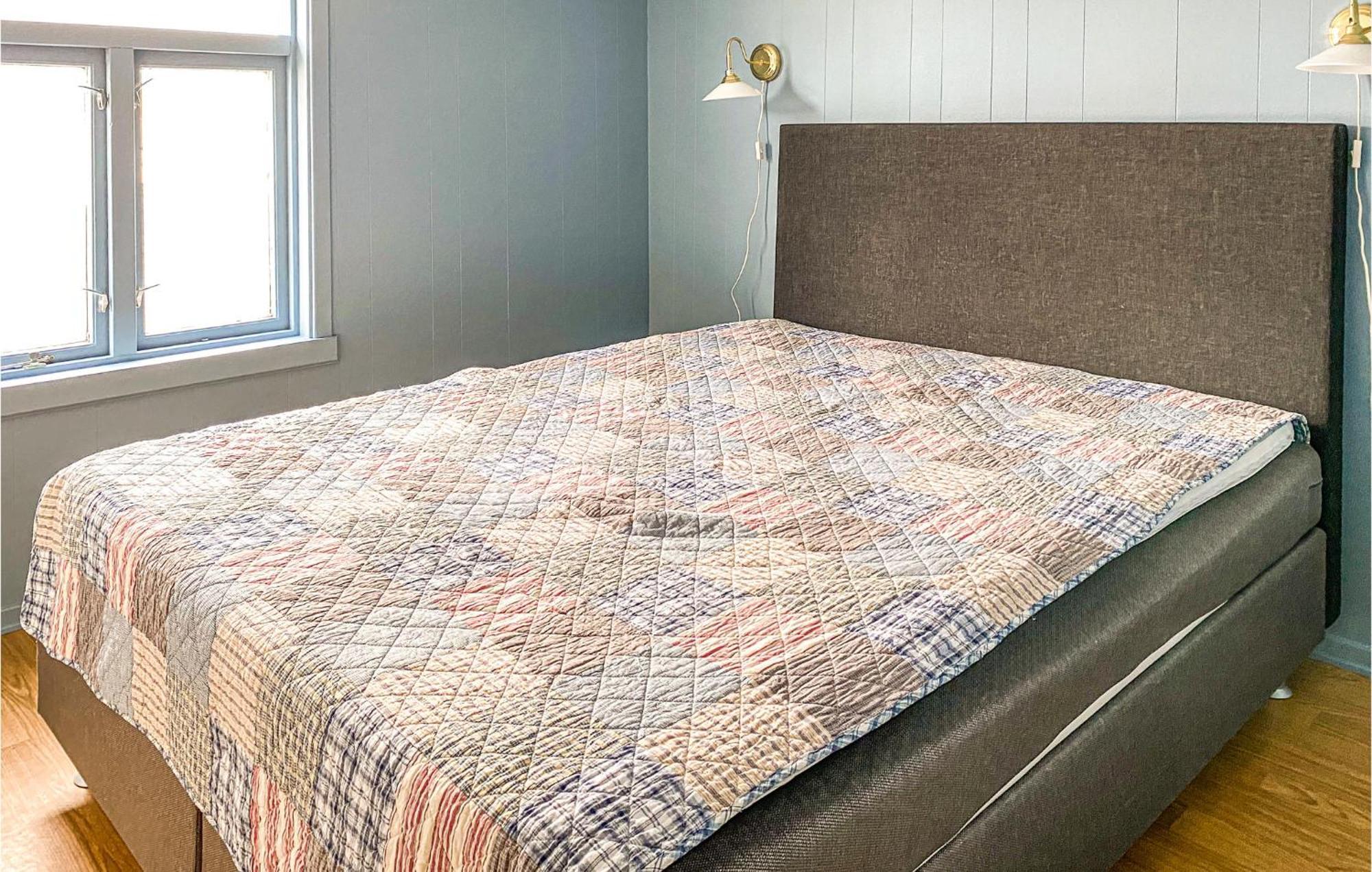 Awesome Home In Kristiansund With House Sea View Eksteriør bilde